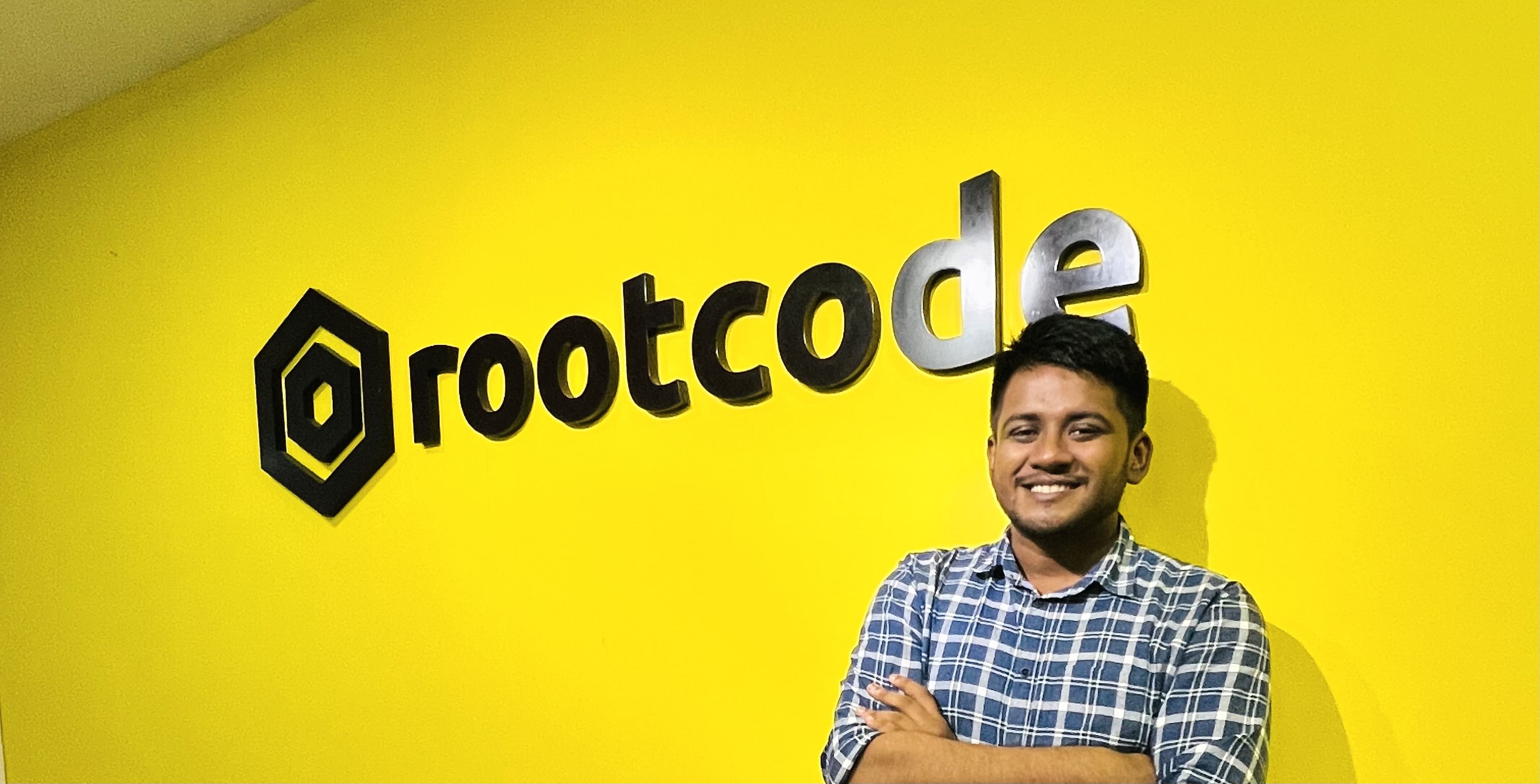 Teshan with the rootcode sign